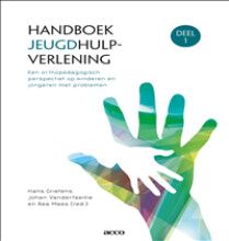 Samenvatting: Handboek Jeugdhulpverlening Een Orthopedagogisch Perspectief Op Kinderen En... | 9789463797191 | Hans Grietens, et al Afbeelding van boekomslag