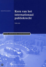 Samenvatting: Kern Van Het Internationaal Publiekrecht | 9789089744746 | André Nollkaemper Afbeelding van boekomslag